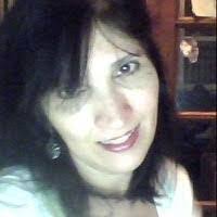 Kimberly Scanlon's Instagram, Twitter & Facebook