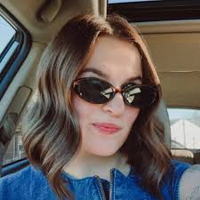 Photographers in Ashland/Medford using film or digital?