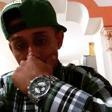 Ronald Carlin Baldeon Blacio updated his profile picture.