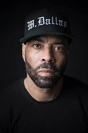 Me sitting here laughing as Drakes crybaby core fans cope