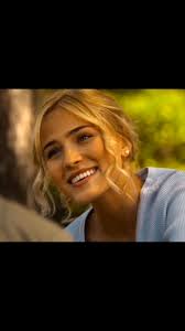 Outer Banks Larissa Gen Red