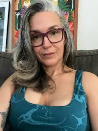 Today I turn 95. No wife, no children, and I baked the cake myself. 🥹❤