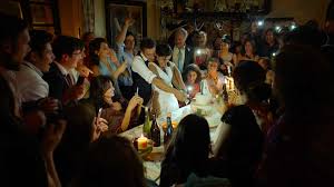 However, the trip is upset by unexpected events that bring secrets into the open. Tutti Lo Sanno 5 Motivi Per Vedere Il Film Cinematographe It