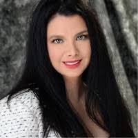 Jacqueline Henderson's Instagram, Twitter & Facebook