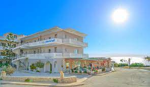 One of the three most beautiful beaches of west crete, a must see for the crystal clear water and the beautiful sand. Falassarna Beach Appart Hotels Falasarna