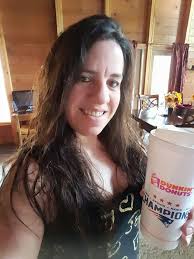 Out early this morning 🤍🧡🤍 T