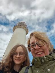 Hello, I'm Charlesetta and something to know about me is, I love to walk