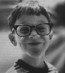 Daily Eastern News: August 25, 1999