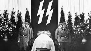 You all know who heidrich was. Heydrich Grab Von Ss Morder In Berlin Geoffnet Wer Wollte An Den Nazi Sarg Regional Bild De