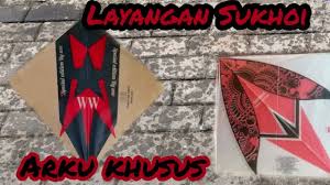 Jika rangka sudah selesai, lantas tempatkan rangka itu di atas kertas minyak. Layangan Sukhoi Layang Layang Aduan Khas Jawa Timur Youtube