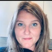 Leanne Durham's Instagram, Twitter & Facebook