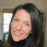 Erin Pope's Instagram, Twitter & Facebook