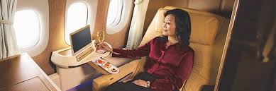 مميزات مقصورة الدرجة الأولى مع طيران الإمارات طيران الإمارات الإمارات العربية المتحدة