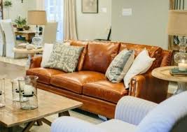 See more ideas about fixer upper bedrooms, bedroom inspirations, home bedroom. Fixer Upper Season 2 Episode 3 The Tree House Farmhouse Style Living Room Farm House Living Room Brown Couch Living Room