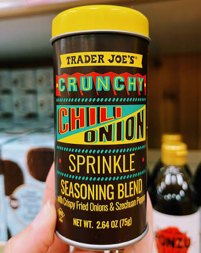 ???? New Crunchy Chili Onion Sprinkle available now at Trader Joe's! ???? A dry  version of the viral crunchy chili onion with crispy fried onions and  Szechuan peppers!! ???? Will use on