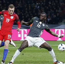 Liam hogan, mark bower, tom baker, jonathan hedge, aaron hardy, simon garner, jamie vardy, danny lowe, scott phelan, danny holland, richard marshall, james dean, james riley, lee gregory, scott metcalfe. Deutschland England Das Traumtor Von Jamie Vardy Welt