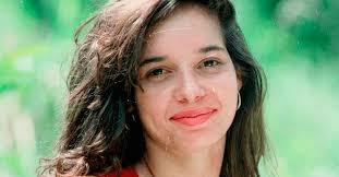 Daniella is very committed professional, reacts very fast on different and multiple demands. O Assassinato De Daniella Perez