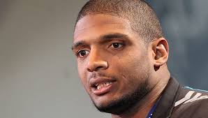 Michael Sam meets with NFL media and shines
