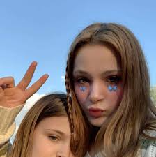 What hotels and airports are closest to Fort Sill for graduation