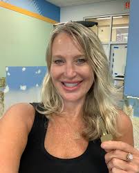 We got the keys today!🔐🎉 After 6 weeks of patiently waiting for  everything to fall in place, we finally got them! Super excited about the  HWD and 24 Hour partnership in Long