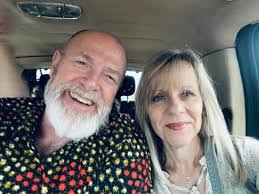 Lea Peters's Instagram, Twitter & Facebook