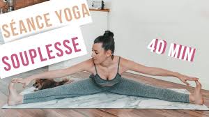 Pour accentuer l'étirement, n'hésitez pas à orienter votre genou vers l'arrière (sans cambrer le dos bien sûr). Guide Complet De La Souplesse 24 Postures De Yoga Pour Devenir Souple Des Jambes