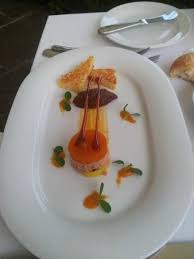 Noël arrive à grand pas et certains de vous sont déjà dans les préparatifs du fameux repas ! Foie Gras Chocolat Noir Et Puree D Abricot Picture Of Villa Richter Prague Tripadvisor