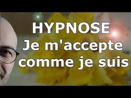 Pour être plus sûr de soi, plus affirmé, et pour minimiser l'importance du regard des autres sur soi, rien de tel que l'ancrage dans l'inconscient que propose cette séance d'hypnose de qualité. Hypnose Acceptation De Soi Confiance Et Estime De Soi Youtube Hypnose Pour Maigrir Hypnose Hypnose Pour Dormir