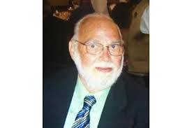 Thomas Poss's Instagram, Twitter & Facebook