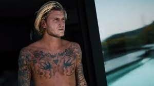34,808 likes · 99 talking about this. Shitstorm Gegen Loris Karius Nach Baywatch Video