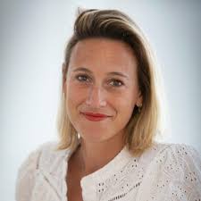 Time to ditch the car once and for all . I wish every family could  experience the absolute joy a cargo bike brings about in our daily lives.  These are the memories