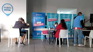 «hoy después de la vacuna del total fallecidos el 26% son mayores de 70 años, en comparación con el 65% previo a la vacunación. Coronavirus Comienza Hoy La Vacunacion Libre Para Mayores De 55 Anos En Provincia De Buenos Aires El Economista