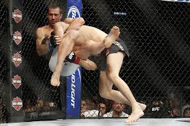 Chris weidman vs anderson silva ufc 162. Luke Rockhold Beats Chris Weidman At Ufc 194 After Brutal Fight To Claim Middleweight Title Daily Mail Online