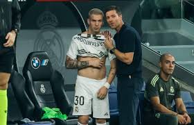 Xabi Alonso’s Tactical Camavinga vs. Flick’s Classic Conundrum