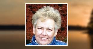 Janet Rutledge's Instagram, Twitter & Facebook