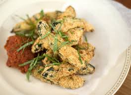 In a large bowl combine panko, parmesan, garlic powder, basil, salt, and pepper. Baked Zucchini Fries Dj Foodie
