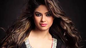 Priyanka Chopras Hot Sister Meera Chopra Enters Bollywood - video  Dailymotion