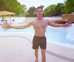The pub stop came as the royal. Inside Joey Essex S Jaw Dropping Mansion With Beach Bar And Hot Tub As He Shows Off His Lad Pad On Mtv Cribs