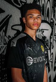 Browse kitbag for official borussia dortmund kits, shirts, and borussia dortmund football kits! Puma Launch Borussia Dortmund 2019 20 Away Shirt Soccerbible