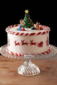 Baking and decorating cookies with the kids is a holiday tradition for many families. 60 Easy Christmas Cake Decoration Ideas Christmas Cake Designs Christmas Cakes Easy Christmas Cake Decorations