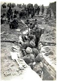 Indian soldiers in trench, 1915 ...
