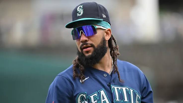 What happened to J.P. Crawford? Why Mariners' infielder is landing on injured list | Sporting News