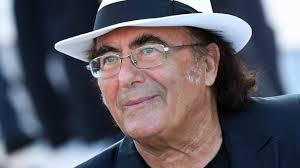55 passi nel sole, 55 anni di carriera. 55 Passi Nel Sole Stasera Su Canale 5 L Omaggio Ad Albano