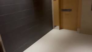 Si finge escort per essere scopata, mentre URLA le sborro in bocca e poi  passa ad un altro uomo. Ita