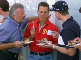 Während michael schumacher sieg um sieg einfuhr, zog manager willi weber im hintergrund die fäden. Ex Schumi Manager Heftige Kritik An Der Familie Des Weltmeisters Michael Schumacher Formel 1