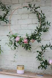 Looking for some easy modern wreath crafts to decorate your home? 28 Modern Wreath Ideas Modern Wreath Wreaths Crafts