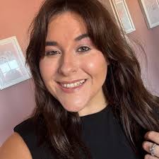 Hello everyone, what are some of the best hotels to stay in that are very  near to the park please? Thanks everyone xx