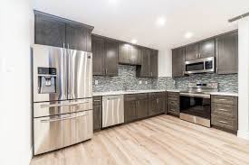 Gray cabinets, grey cabinets = tomato, tomáto. Dgs Dark Gray Shaker Zmc Cabinetry
