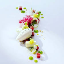 Birne 2 0 Birneneis Mousse Himbeer Pistazie Ich Habe Das Birneneis Ohne Eismaschine Zuber Anrichten Auf Dem Teller Lebensmittel Essen Food Design