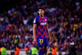 Samuel umtiti is known for his defensive skills, and of course, playing tactics. Fc Barcelona Traumtor Fur Barca Ronald Araujo Stolz Auf Ersten Treffer